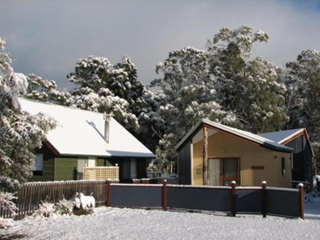 Derwent Bridge Chalets & Studios Екстер'єр фото